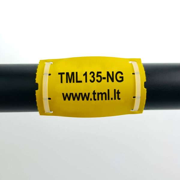 TML-NG135 Plastikinės nedegios etiketės 0.6 mm, 38x80mm, geltonos, 250 vnt.